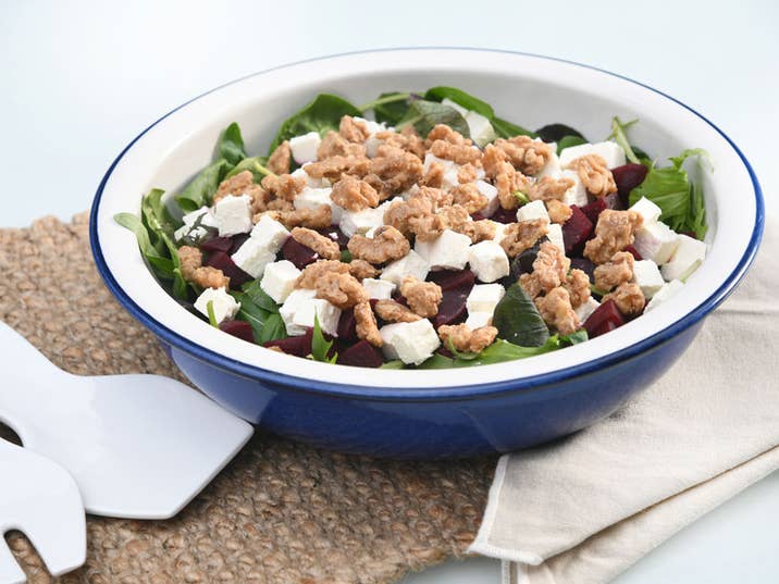 beetroot-feta-candied-walnut-salad