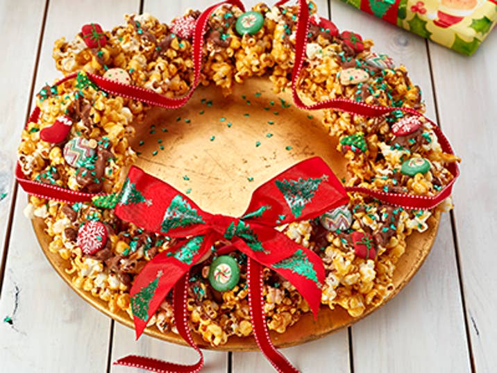 chocolatepopcornwreath2