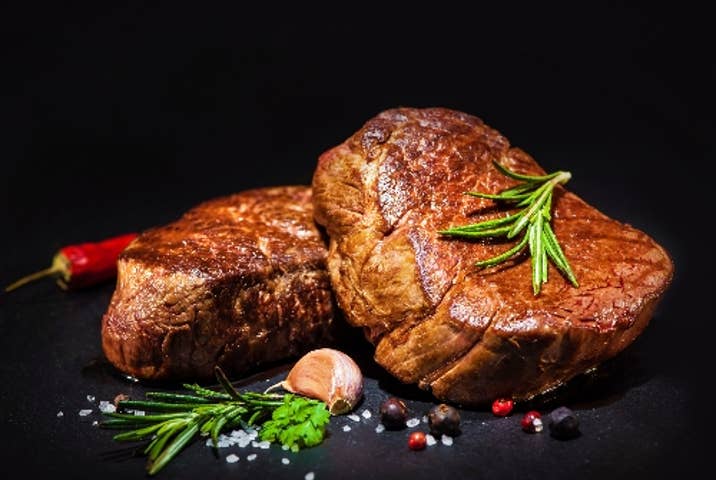 Steaks 500x335 iStock-695987580